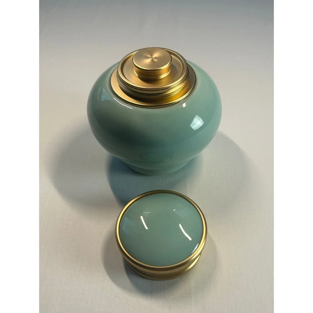 Porcelain Urn Jar Unisex OS Aqua Celadon Gold Trim Ginger Jar